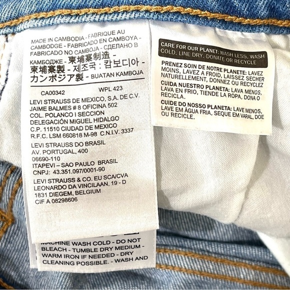 Levi's Premium Woman Wedge Distress Ripped Denim Jeans Size 26 - Picture 15 of 16